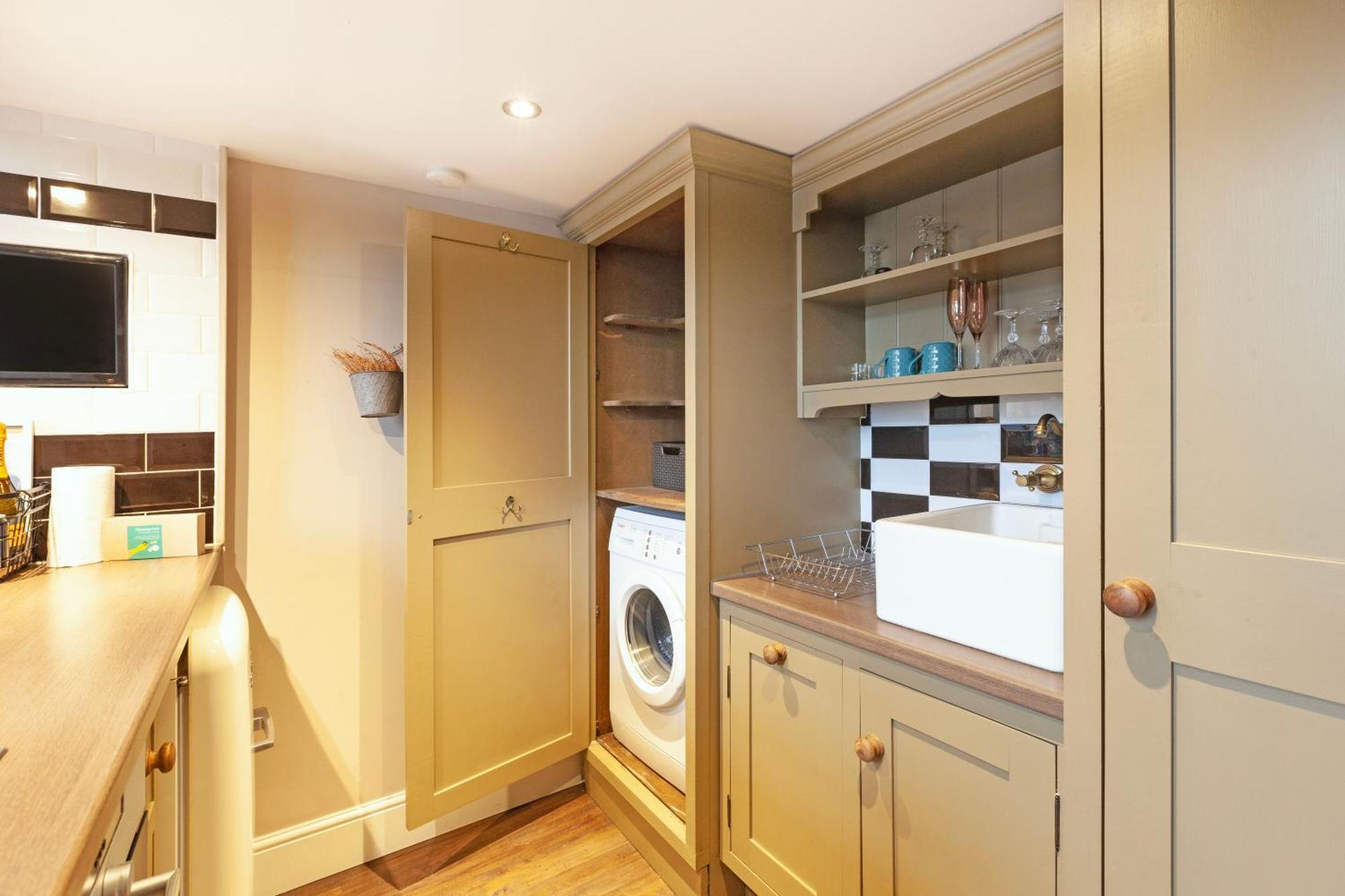 Luxury One Bedroom Mezzanine In Paddington Apartment