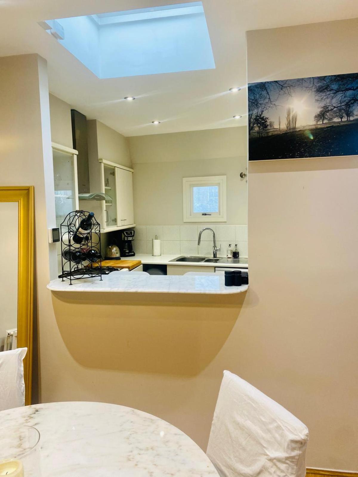 Appartement Large Self-contained Cozy Londen