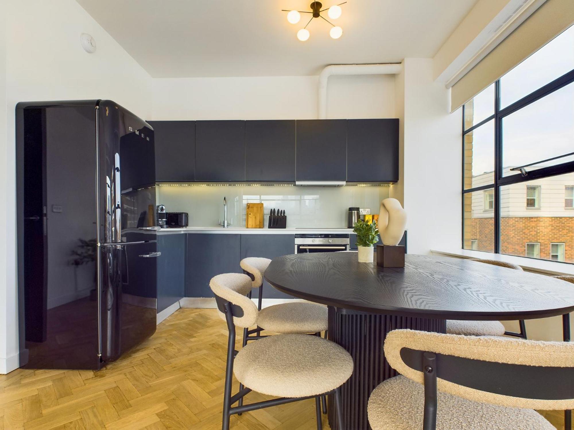 Be - The Old Street Residences Apartment *