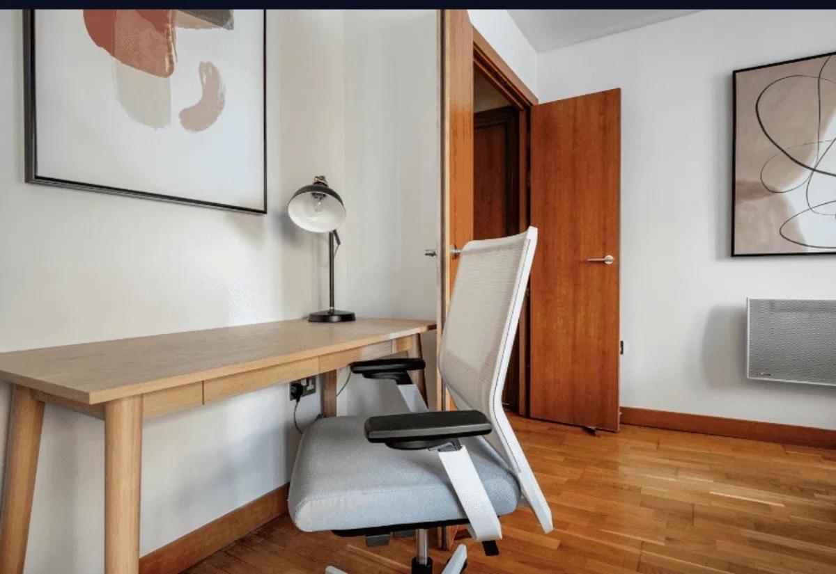 Leilighet Londwell, Canary Wharf Riverside Retreat, Balcony & Views