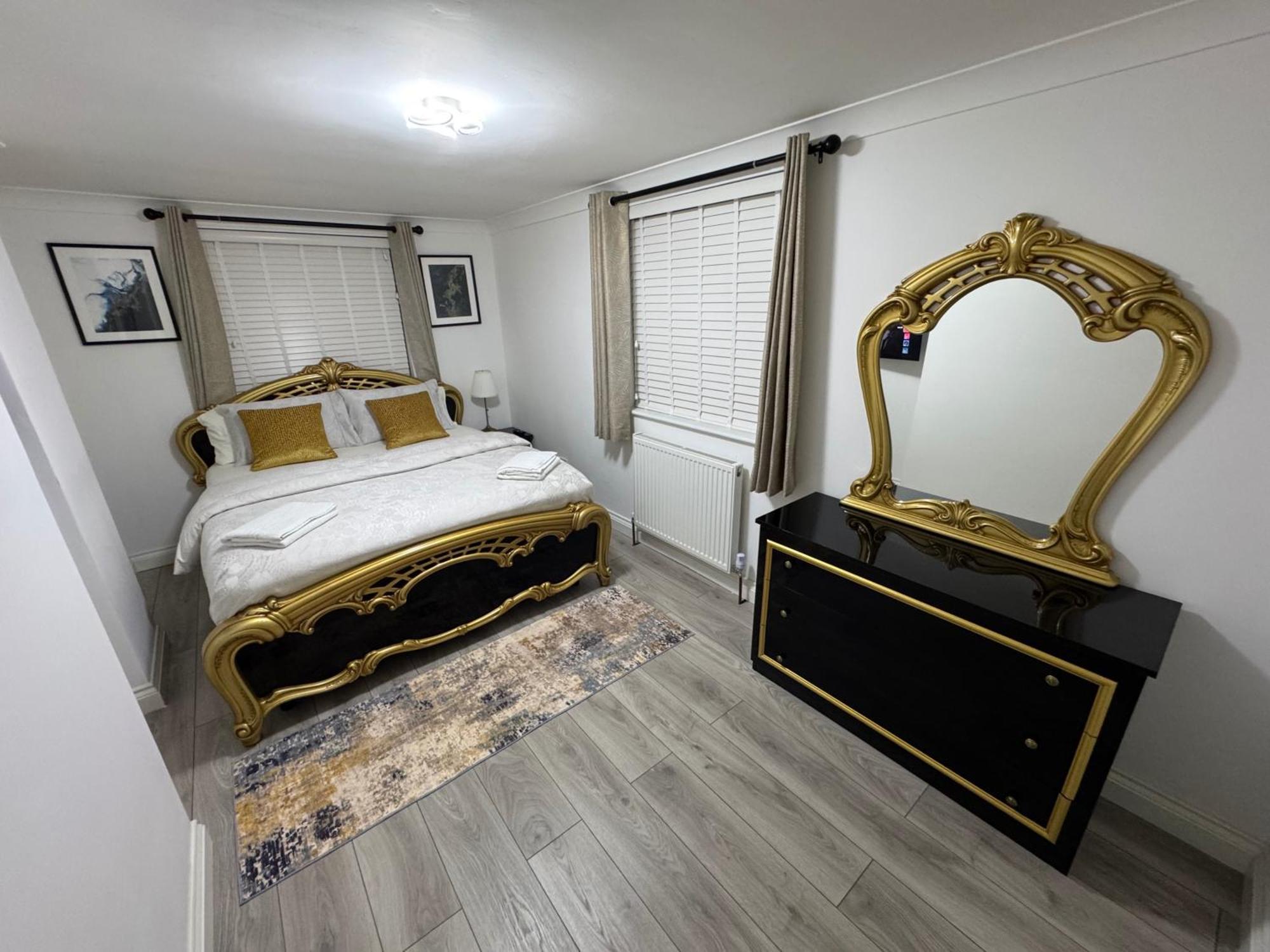 Apartment Cozy 2br-5guests-near Attractions-garden