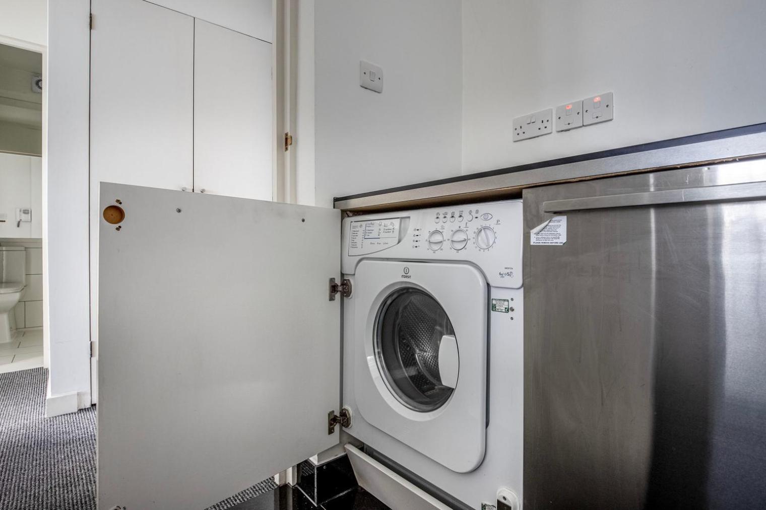 Blueground Of Concierge Nr Station Lon-394 Apartment