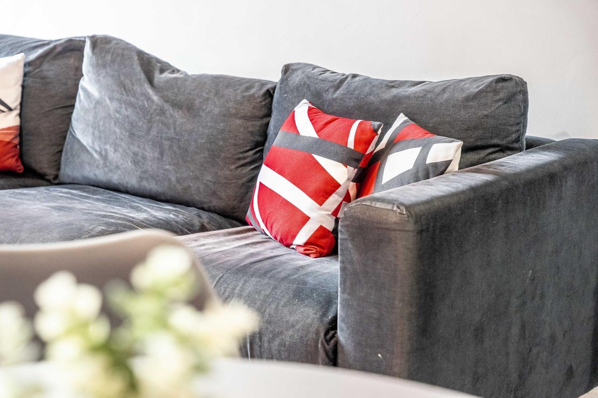 Leo's Place In Mile End 2 Double Beds, 1 Bunk Bed, Max 6, Spacious, Ideal For Families Apartment