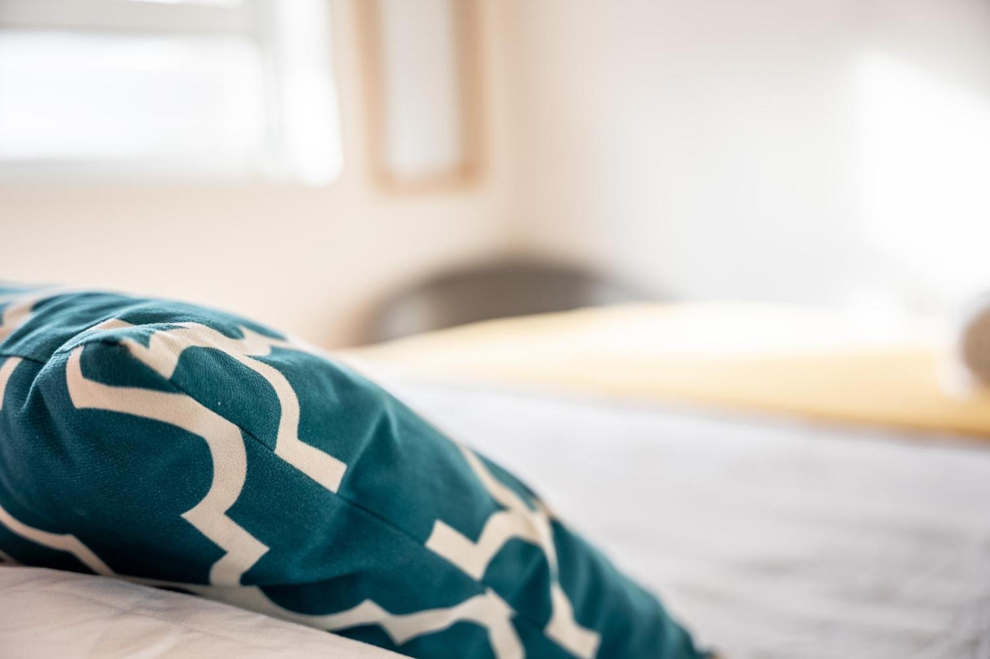 Leo's Place In Mile End 2 Double Beds, 1 Bunk Bed, Max 6, Spacious, Ideal For Families *