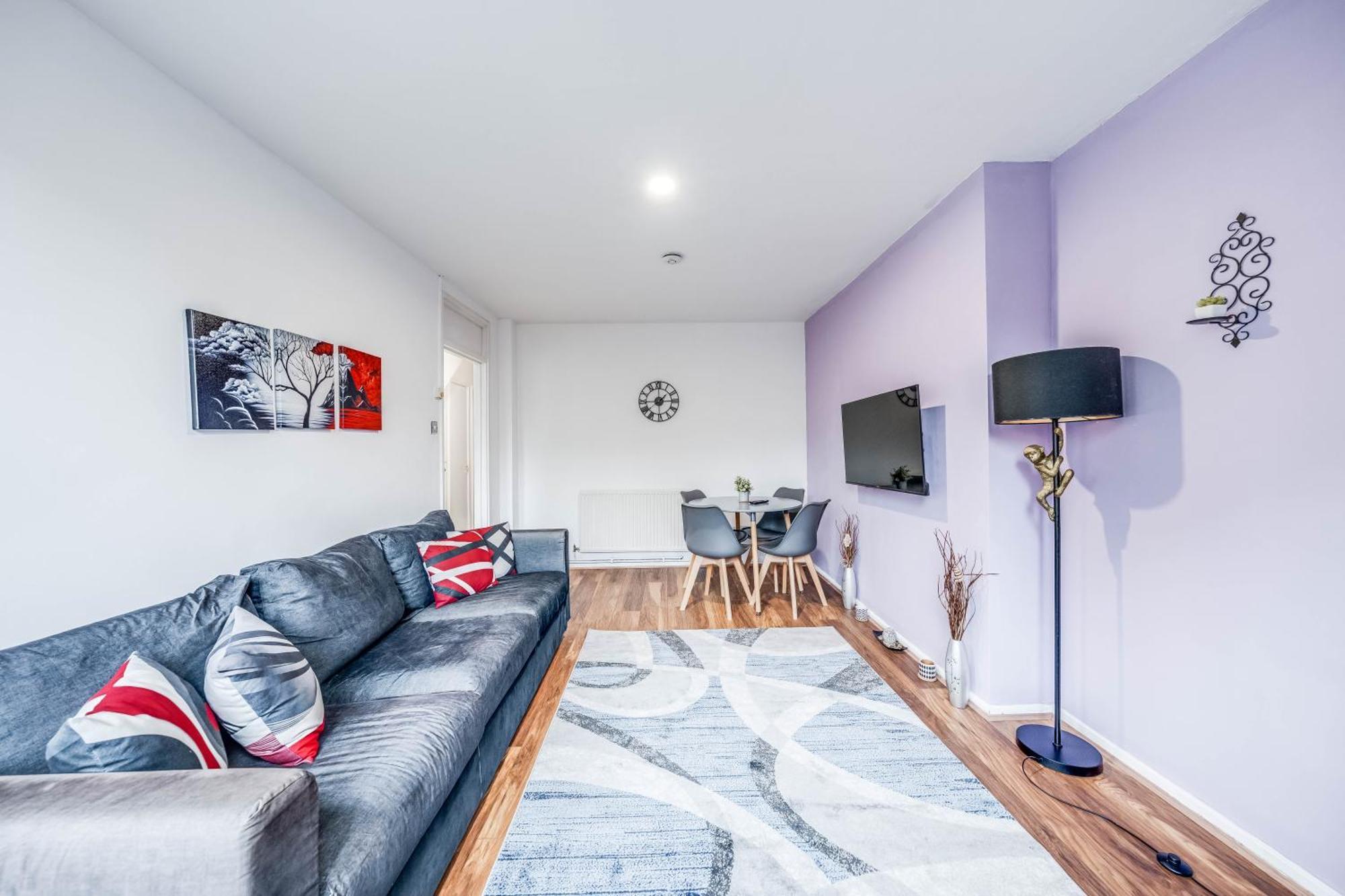 Apartment Leo's Place In Mile End 2 Double Beds, 1 Bunk Bed, Max 6, Spacious, Ideal For Families
