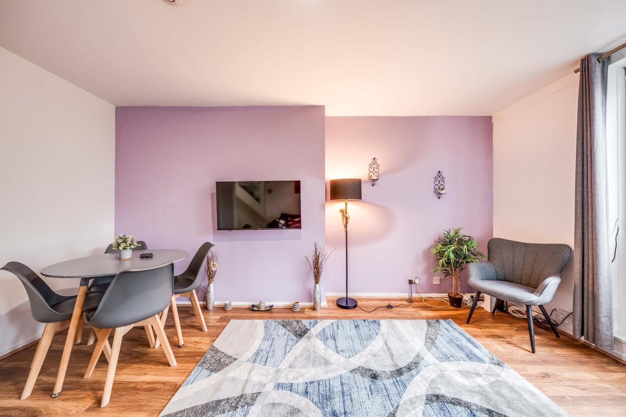 Apartment Leo's Place In Mile End 2 Double Beds, 1 Bunk Bed, Max 6, Spacious, Ideal For Families