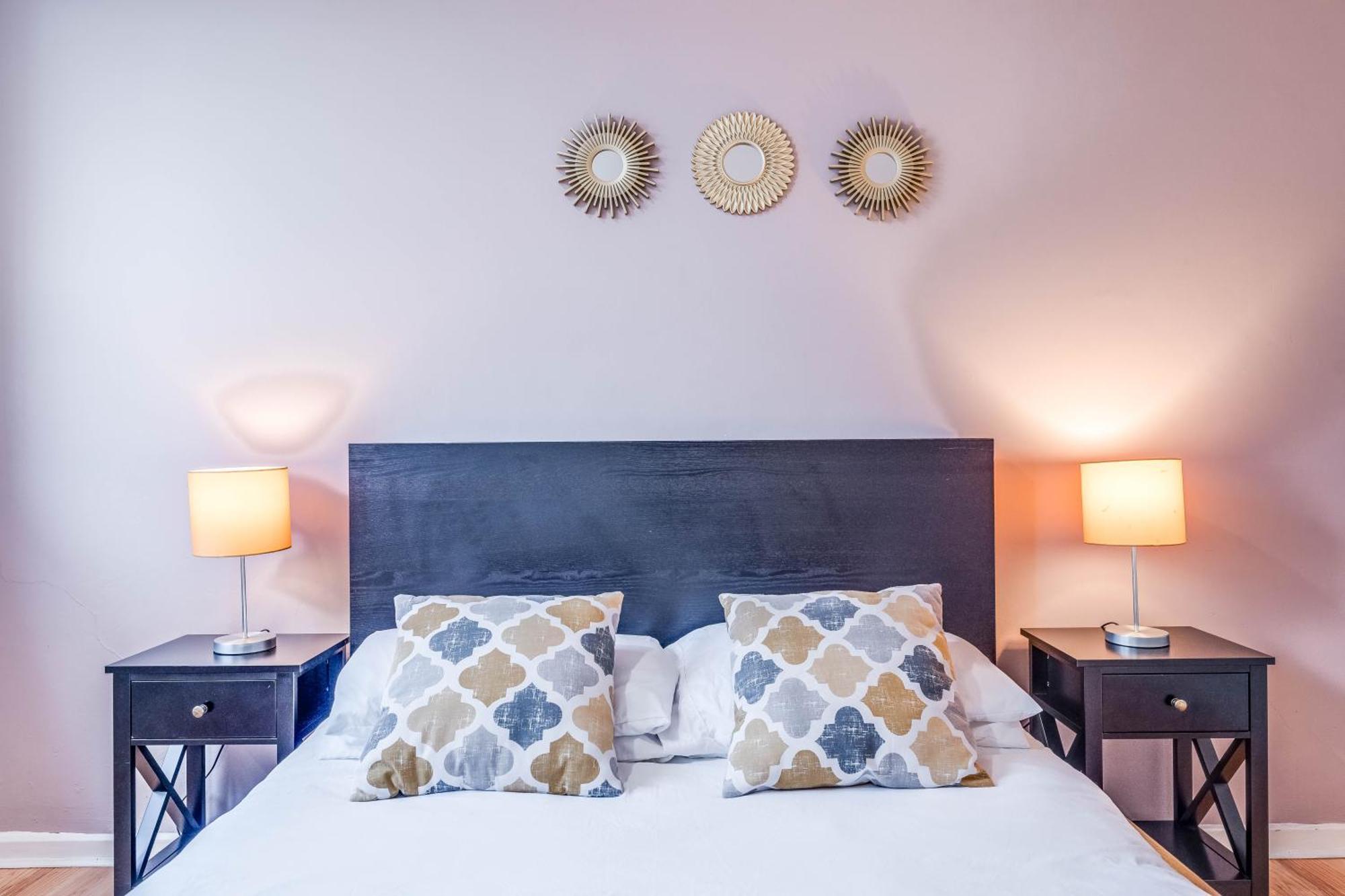 Leo's Place In Mile End 2 Double Beds, 1 Bunk Bed, Max 6, Spacious, Ideal For Families Apartment *