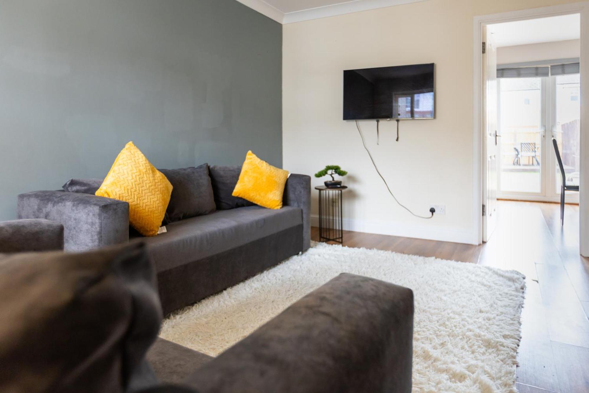 2-bed - Long Apartment London