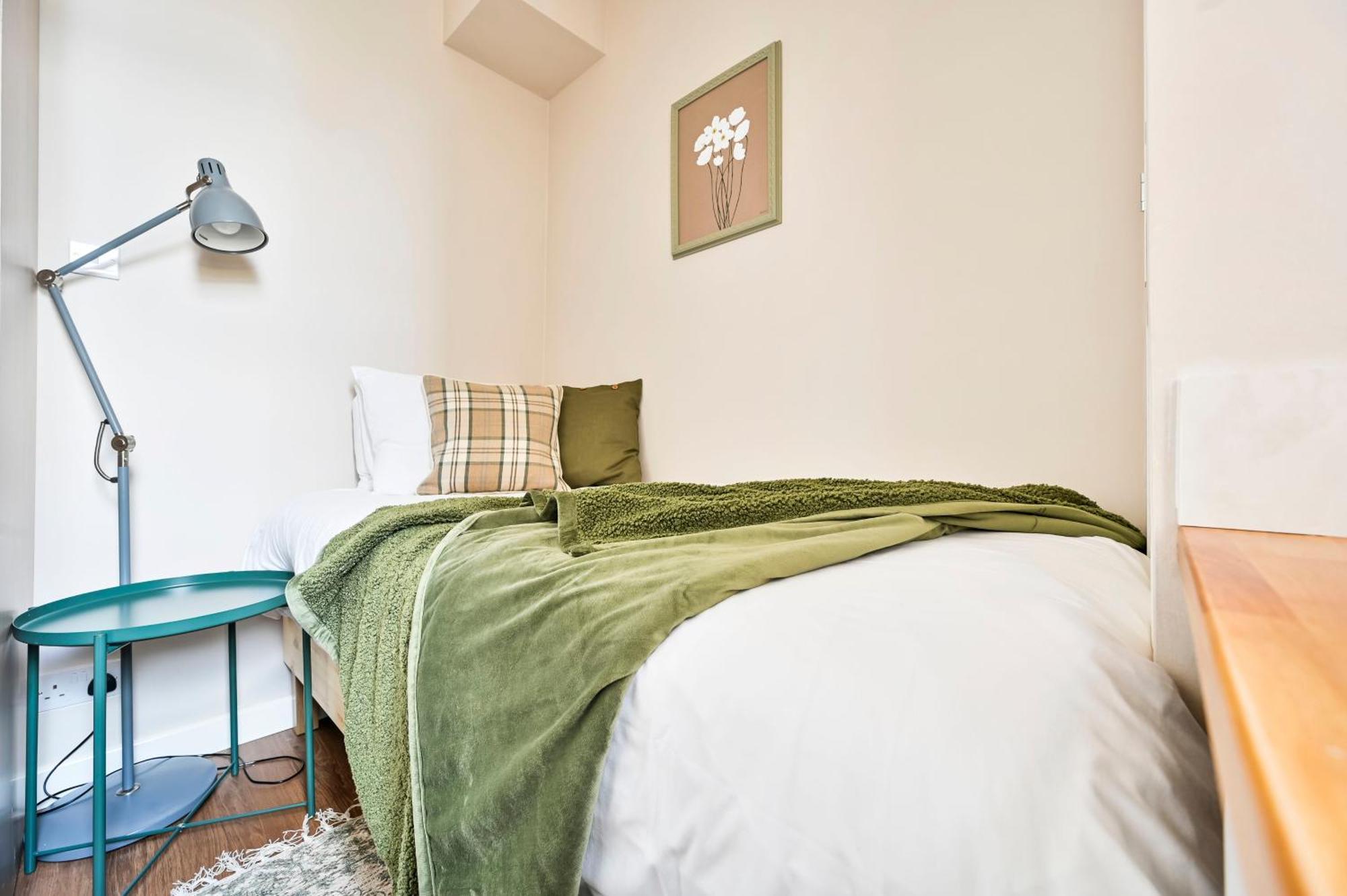 Apartment Newly Renovated 2-3 Bed Flat In Fulham By The Thames *