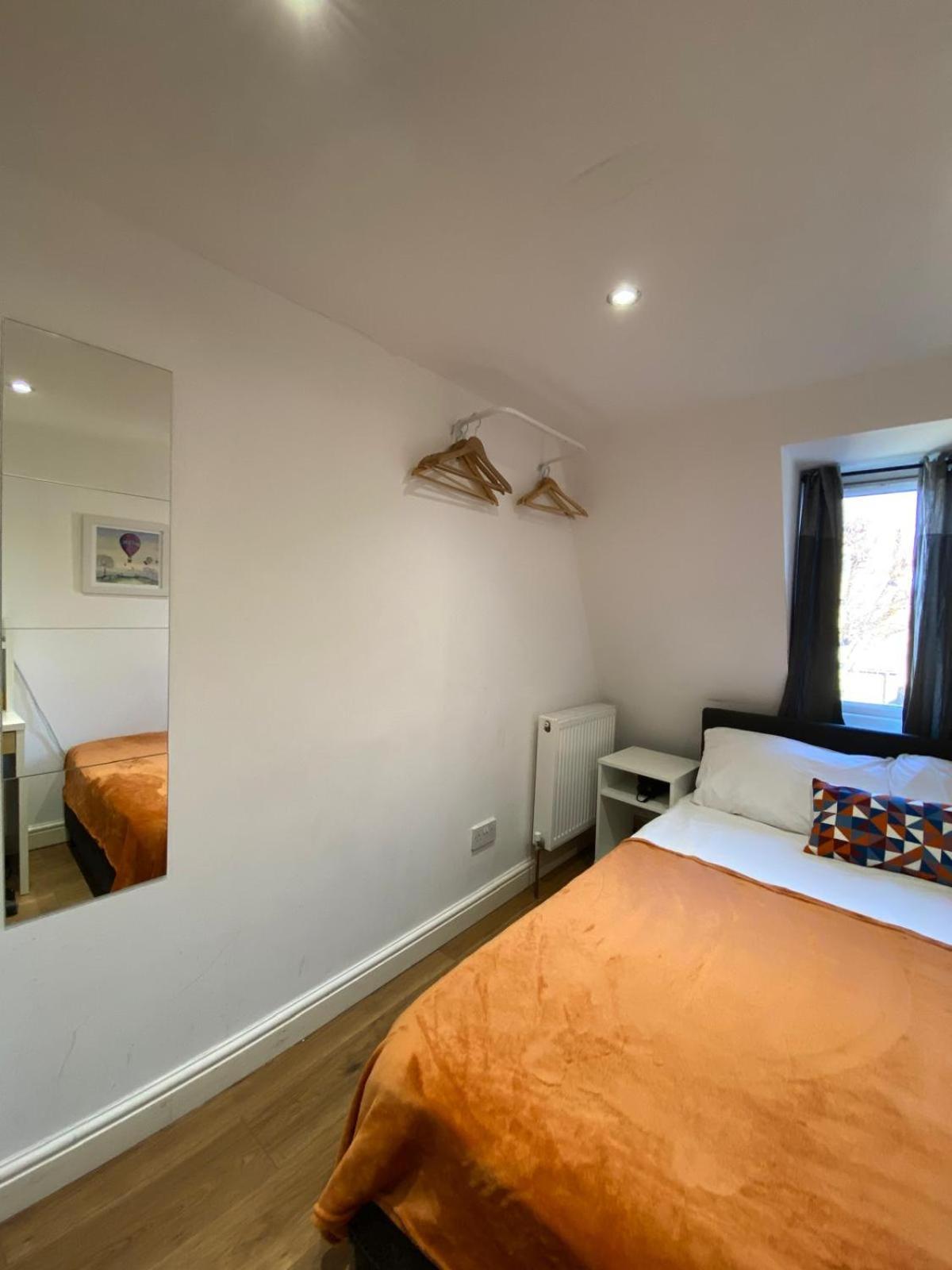 Fabulous Private Bedrooms Near Euston Station, Central London Habitación en casa particular