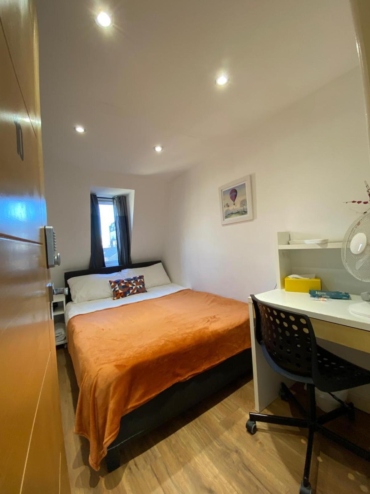 Fabulous Private Bedrooms Near Euston Station, Central London *