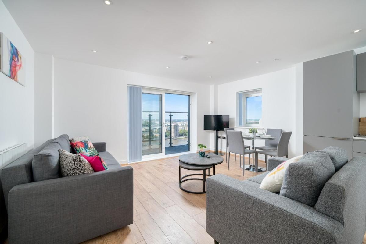 Apartment Exquisite 2bed With Parking Near 02 Arena *