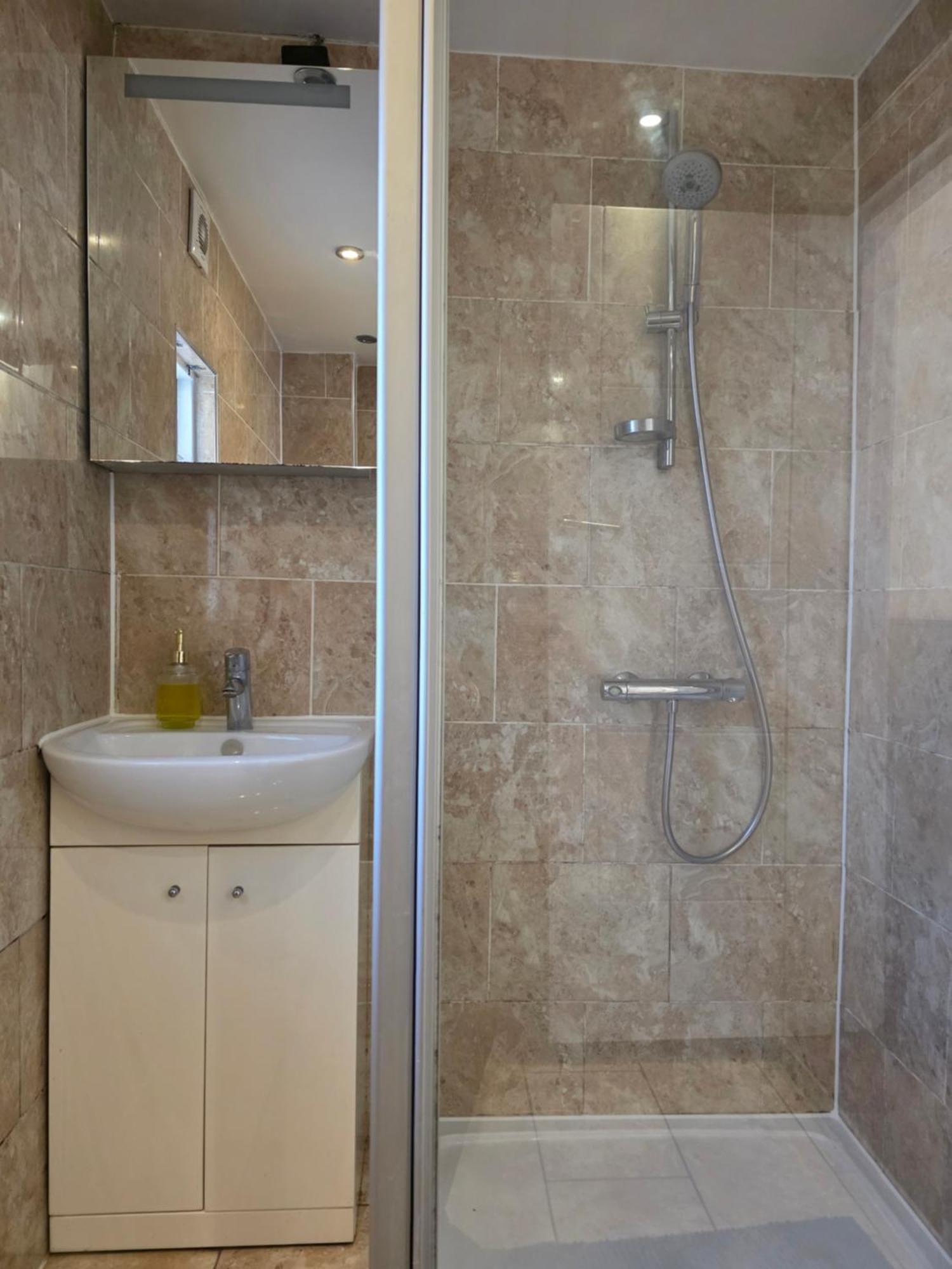 Hub 2 Bedroom In Paddington Apartment *