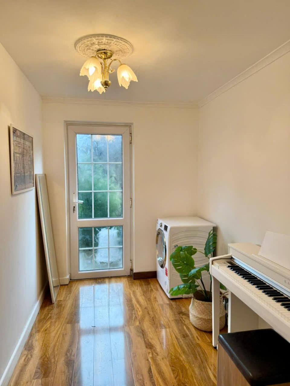 Cozy House Tower Bridge Station Walk Apartment *