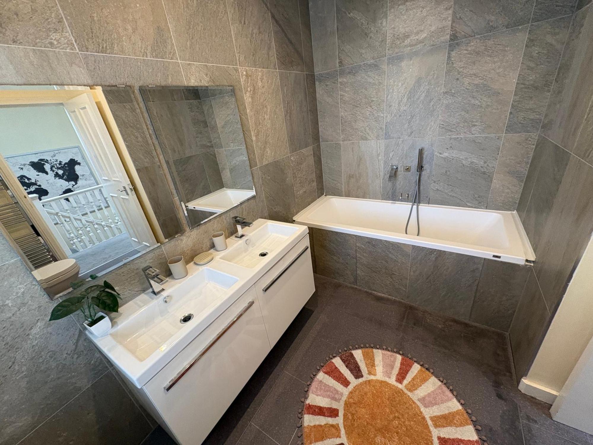 5 Bedroom 4 Bathroom 1 Reception House In Marylebone W1 *
