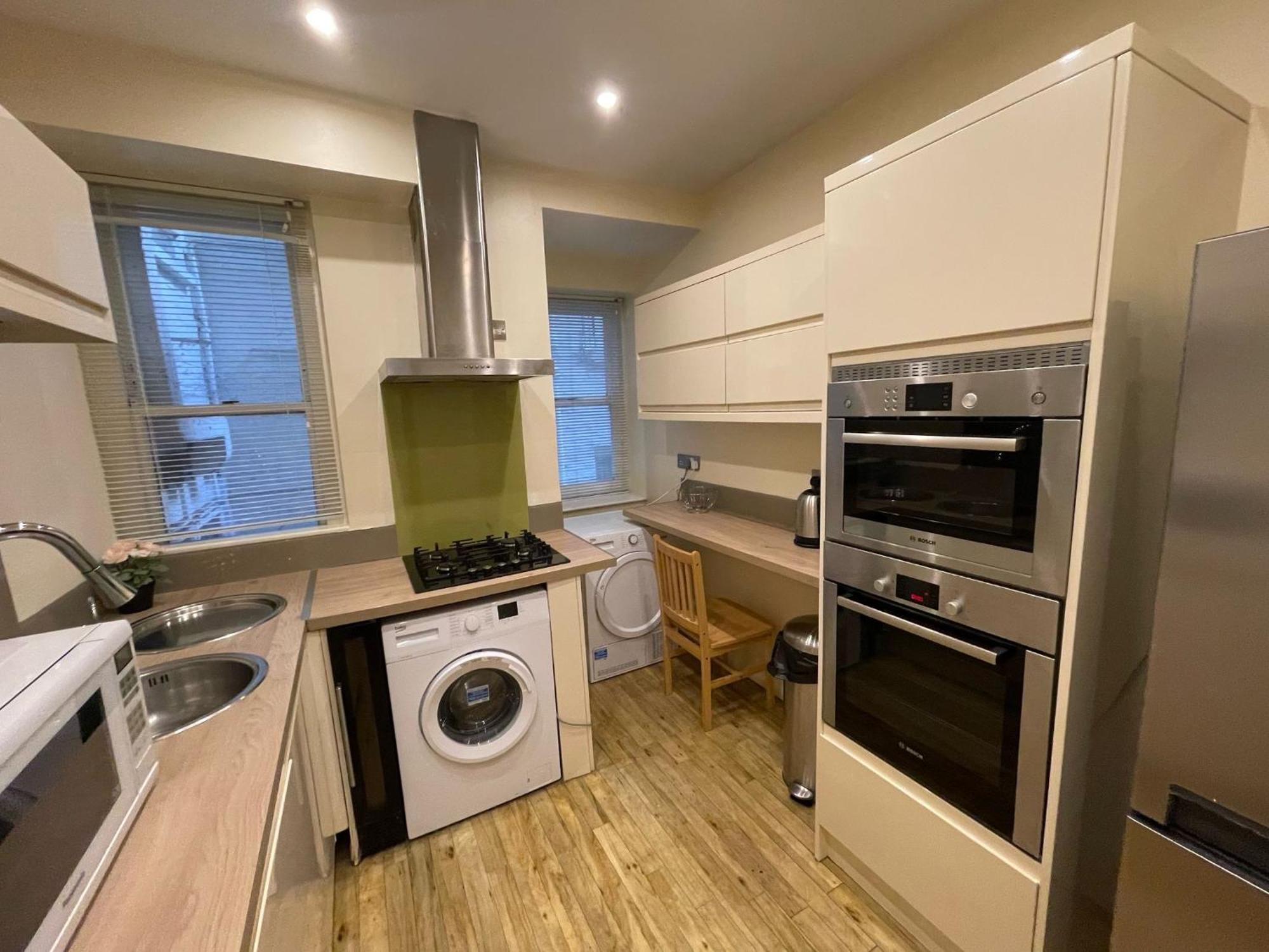 5 Bedroom 4 Bathroom 1 Reception House In Marylebone W1 *