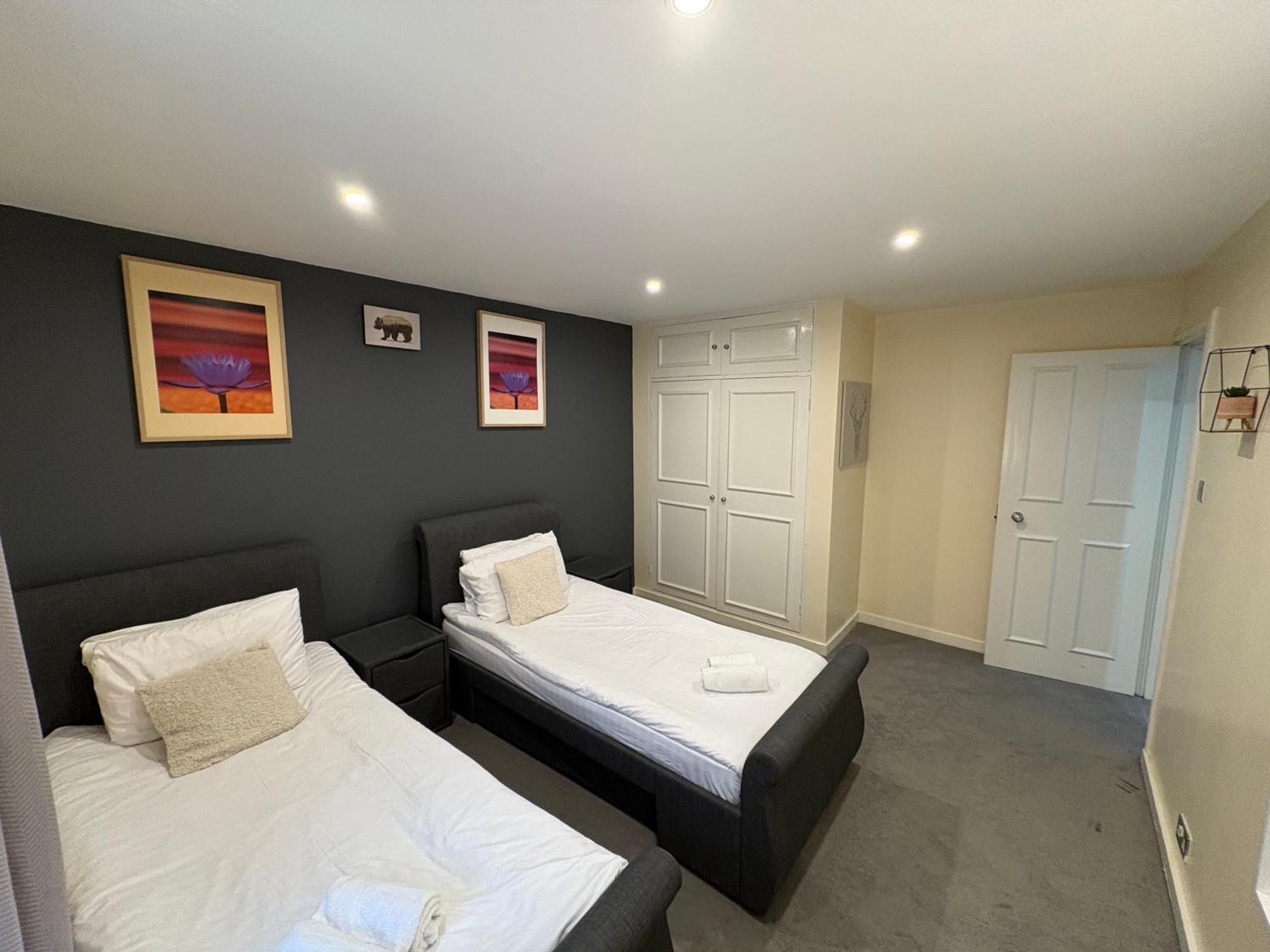 5 Bedroom 4 Bathroom 1 Reception House In Marylebone W1 London
