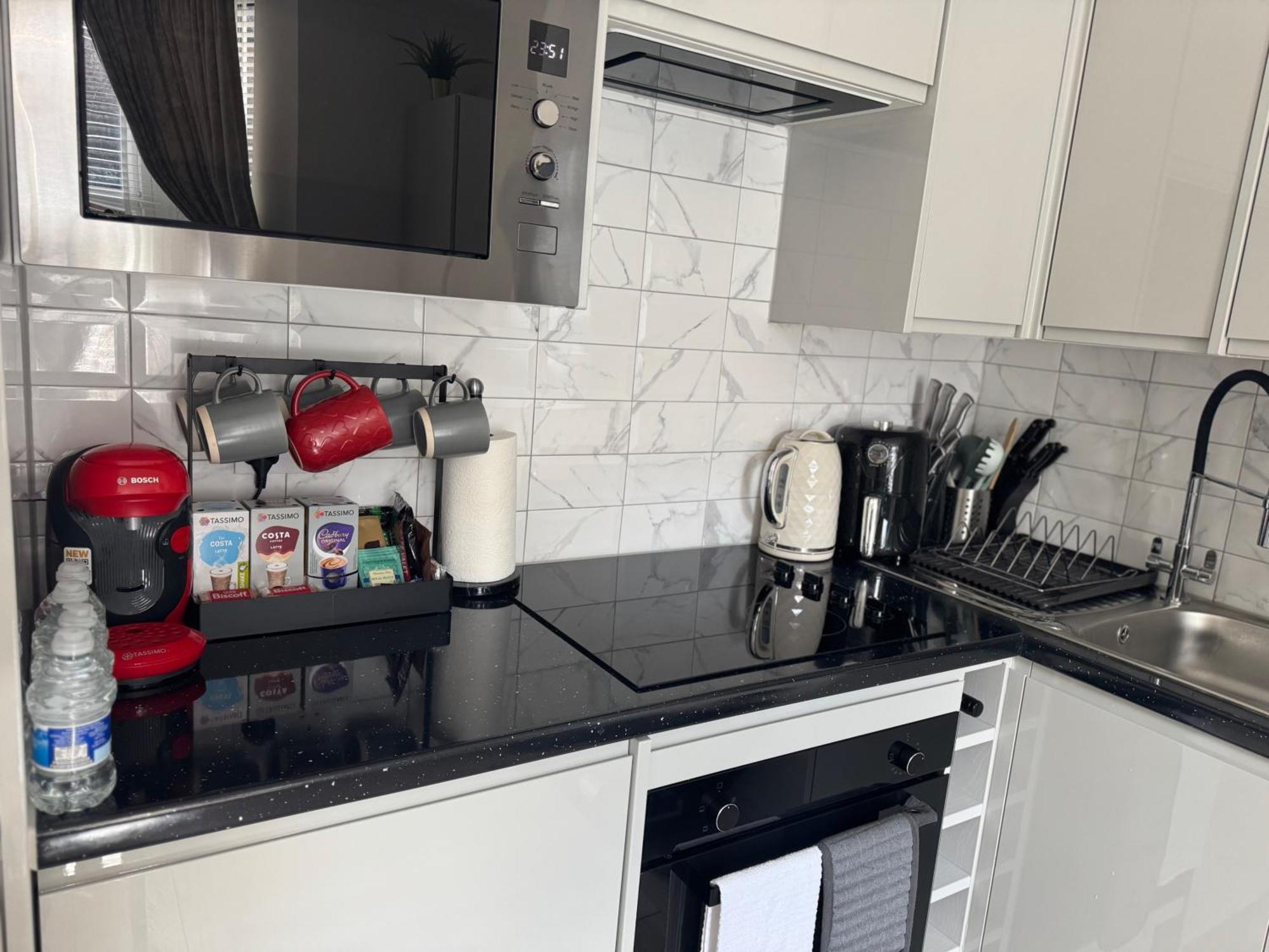 Apartment Cozy 2br-5guests-near Attractions-garden London