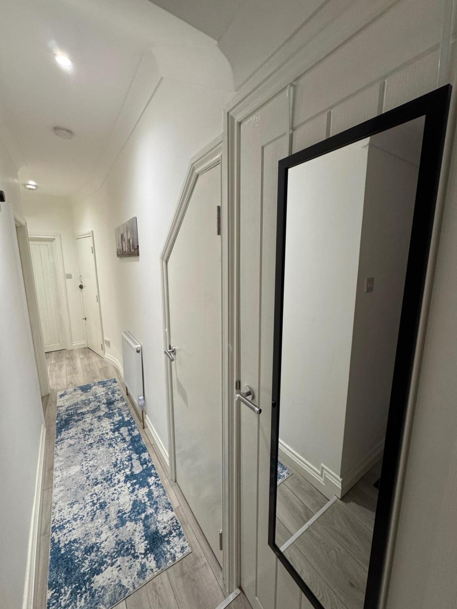 Cozy 2br-5guests-near Attractions-garden London