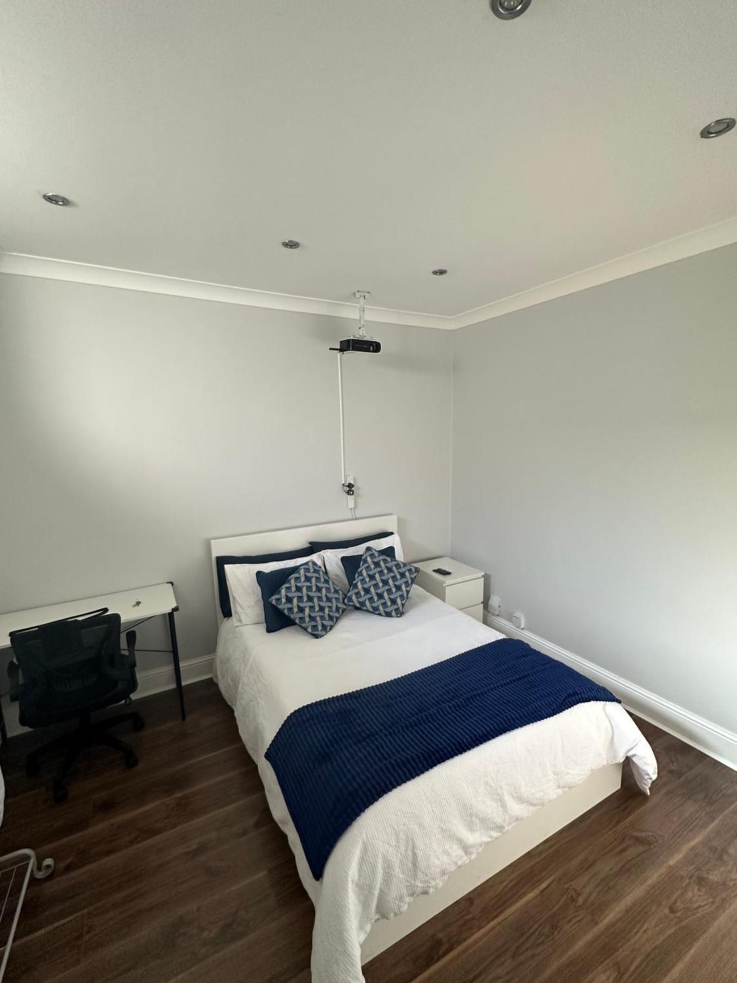 Liverpool Street Blue Bedroom London