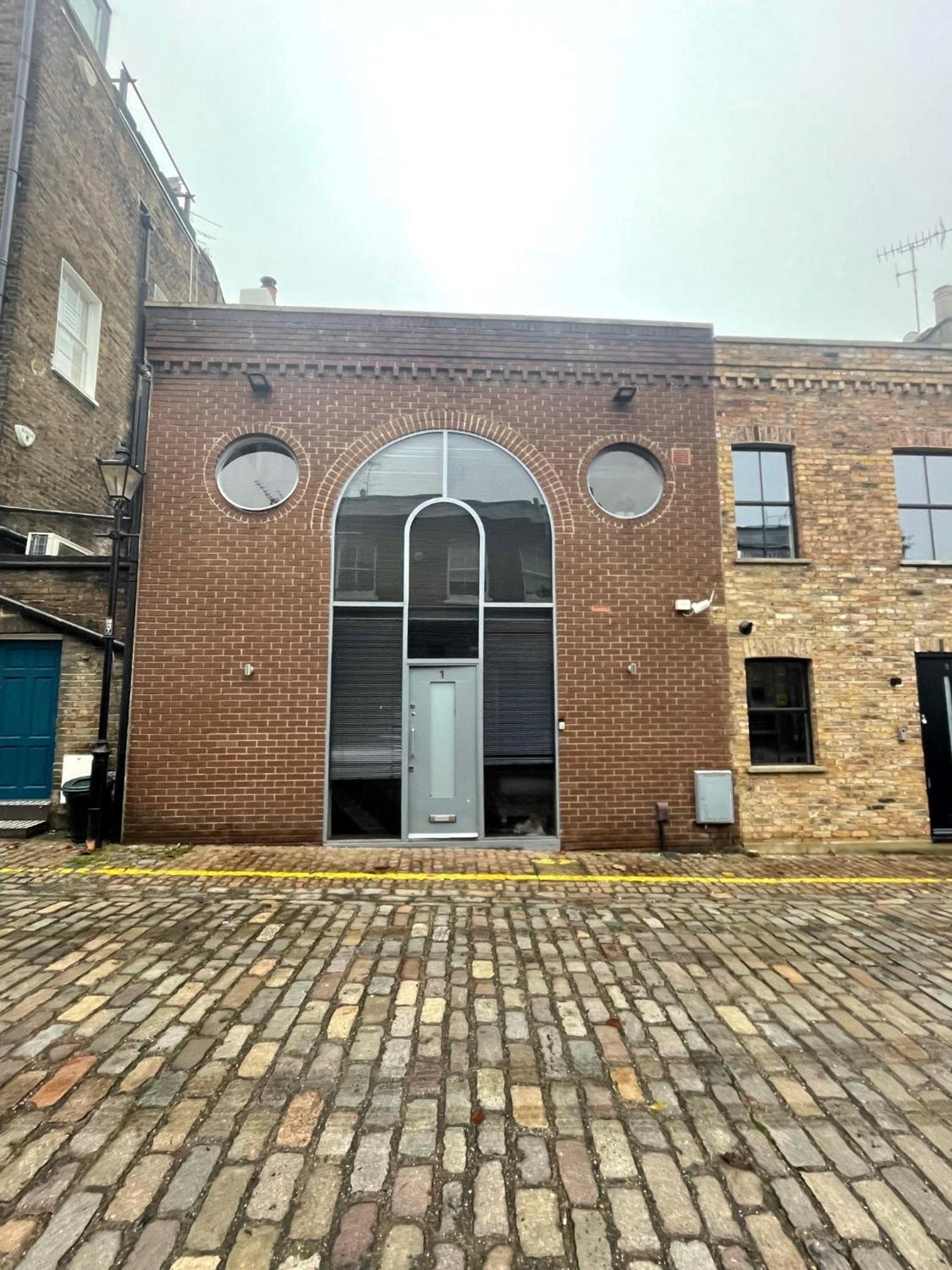 Modern Self-contained Ground And Basement