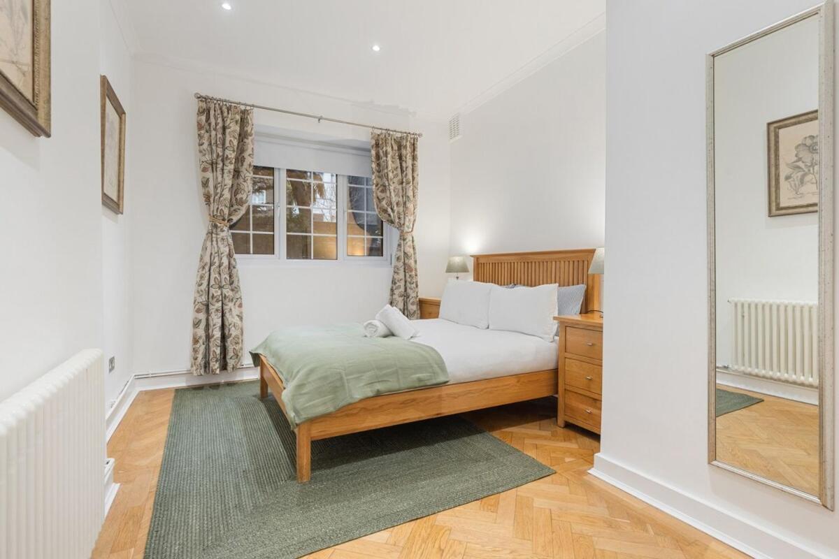 Trendy South Kensington Flat Near Museums & Tube Apartment