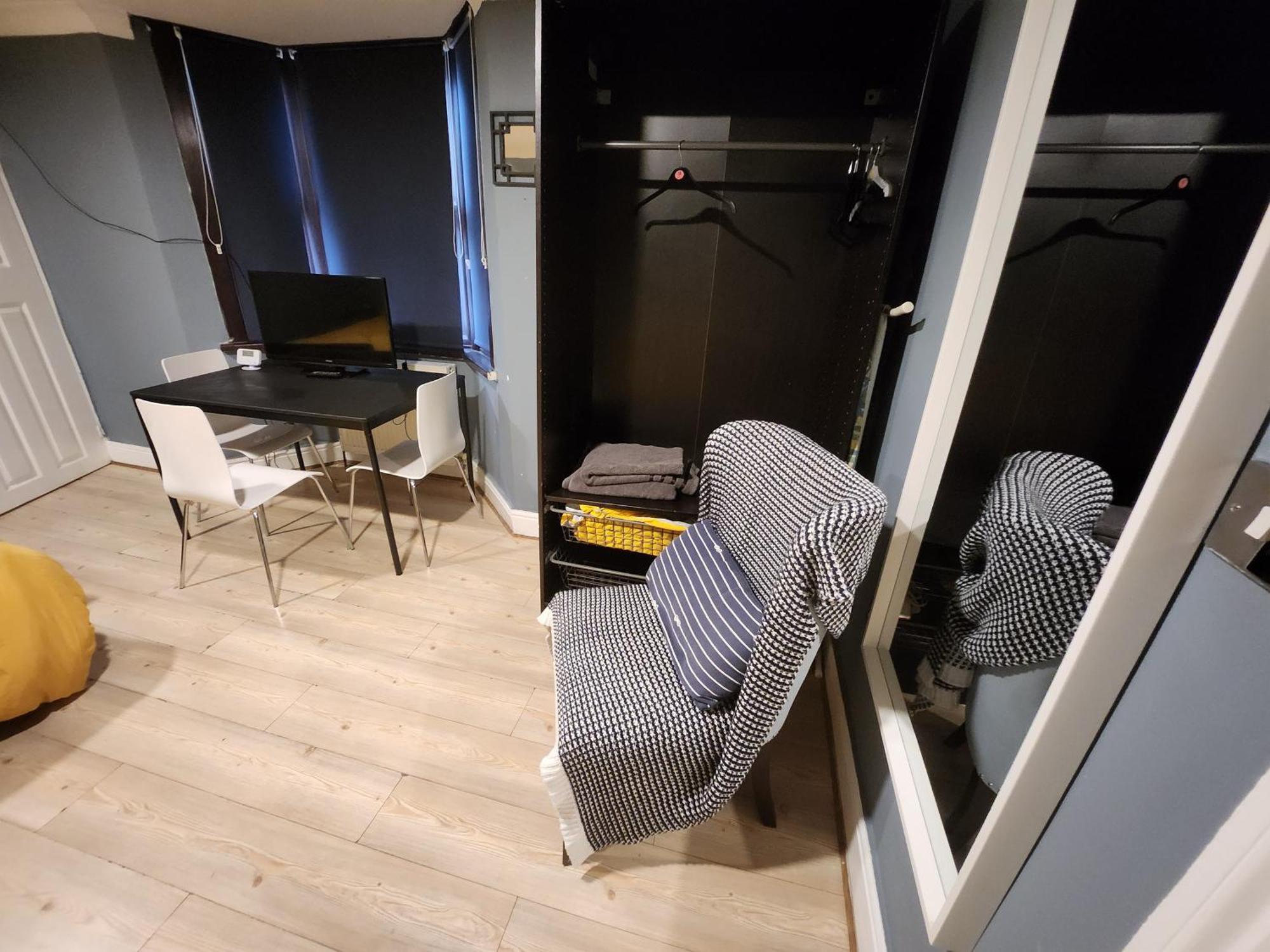 Appartement Dodi Aparts London, Near Stratford Close To Tube Station Londen