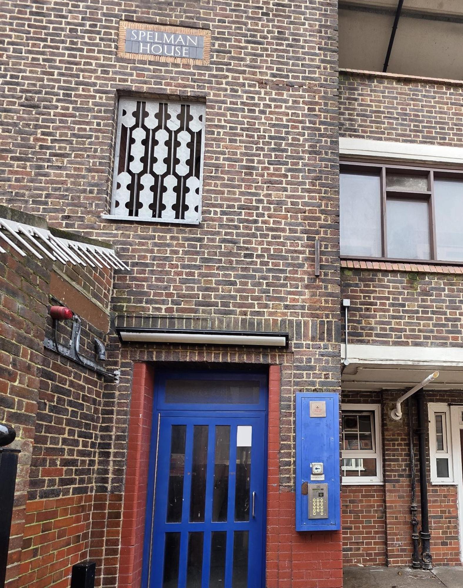 Budget Grey House Londres