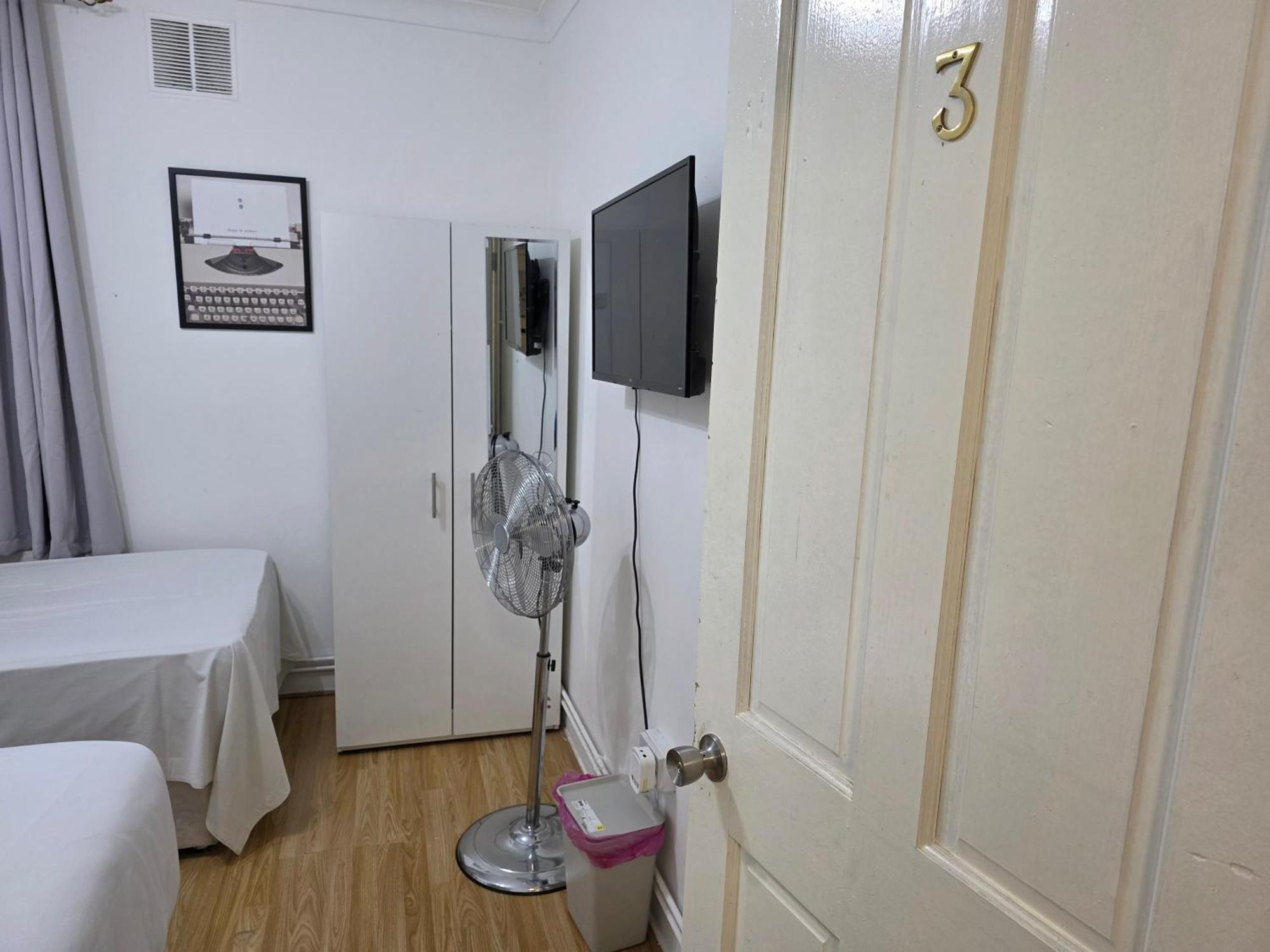 Budget Grey House Apartamento