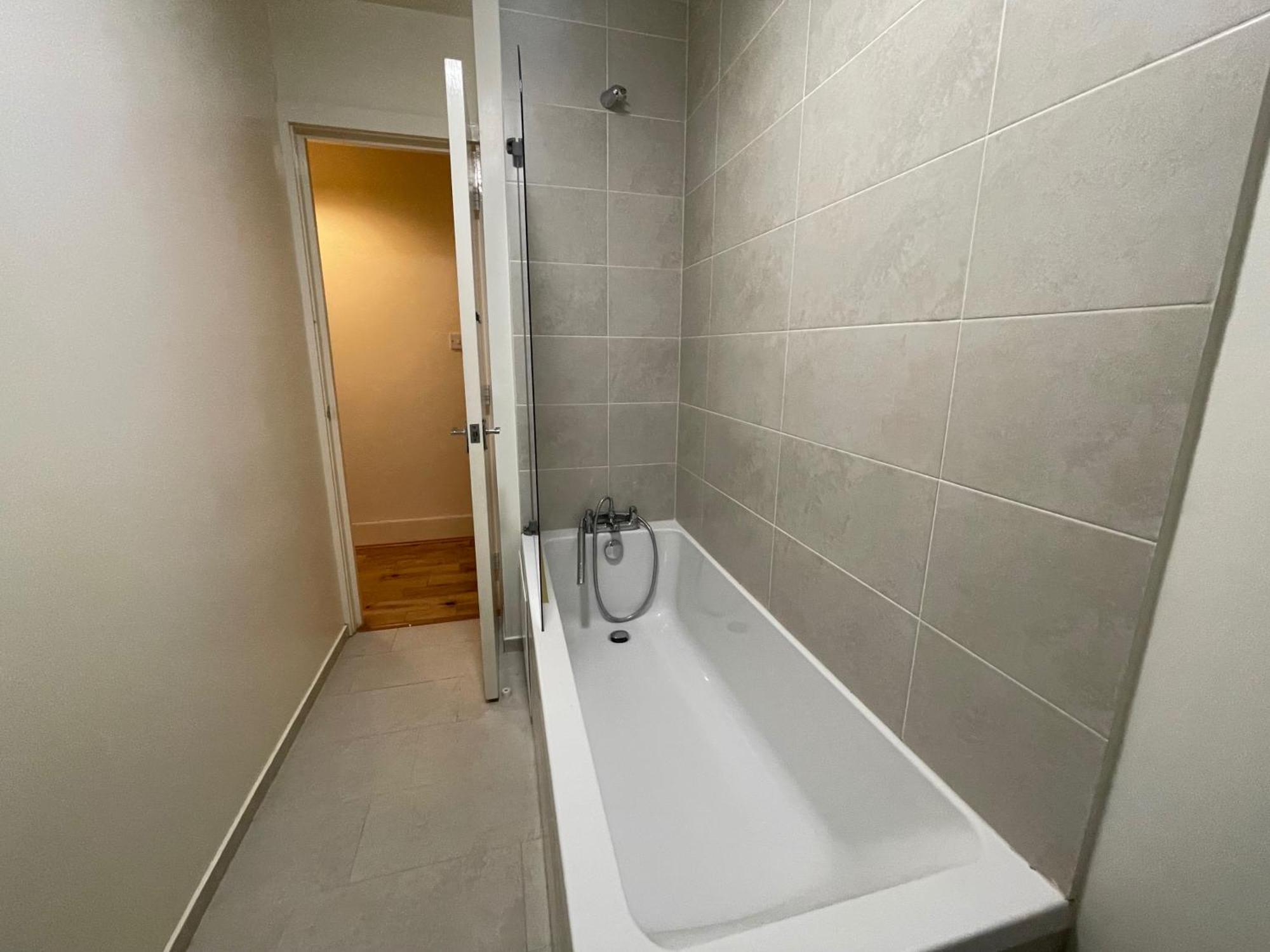 2 Bed Tower Bridge Big Ben The Shard Apartment London
