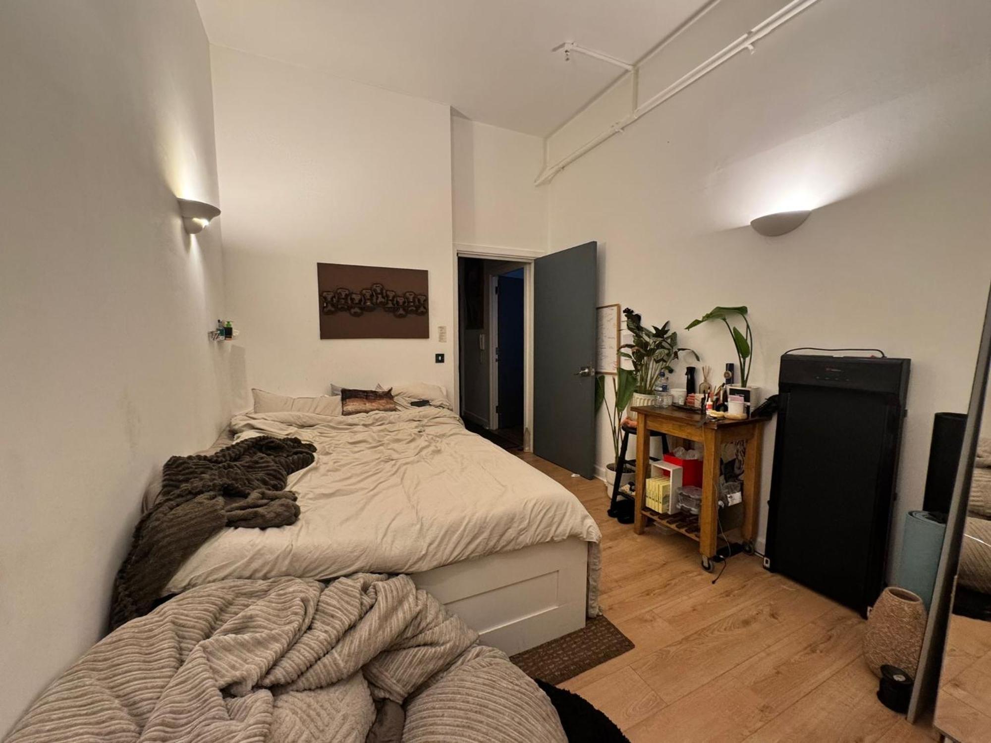 Guest house Cosy Private With Shared Bathroom Facilities