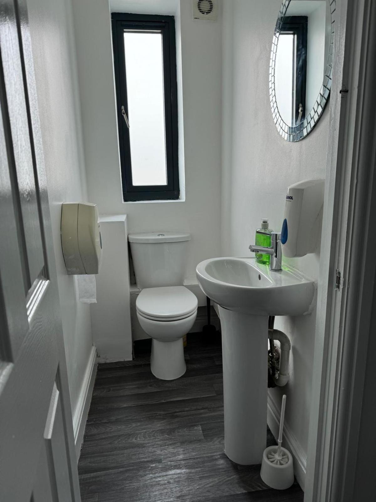 Apartamento Stylish 4 Bd Ft Ldn Parking