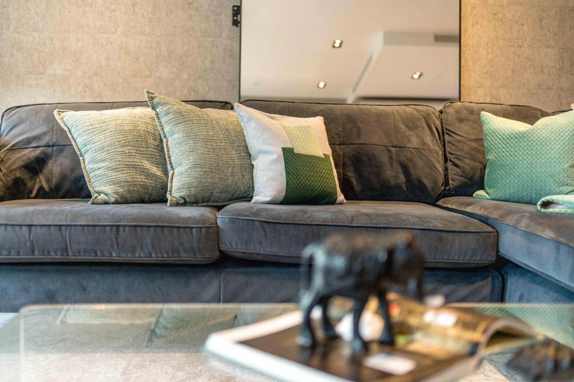 Apartment Spectacular Brand New 2 Bedrooms And 2 Bathroom London