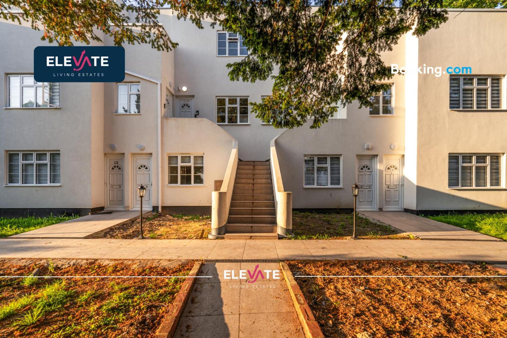 Premium Deals L Last-Minute Escape L 1 X Super King Bed And 3 Single Beds L Wembley Stadium Location, Free Parking, Sleeps 8 L Elevate Living Estates Short Lets & Serviced Apartments Wembley Appartement *