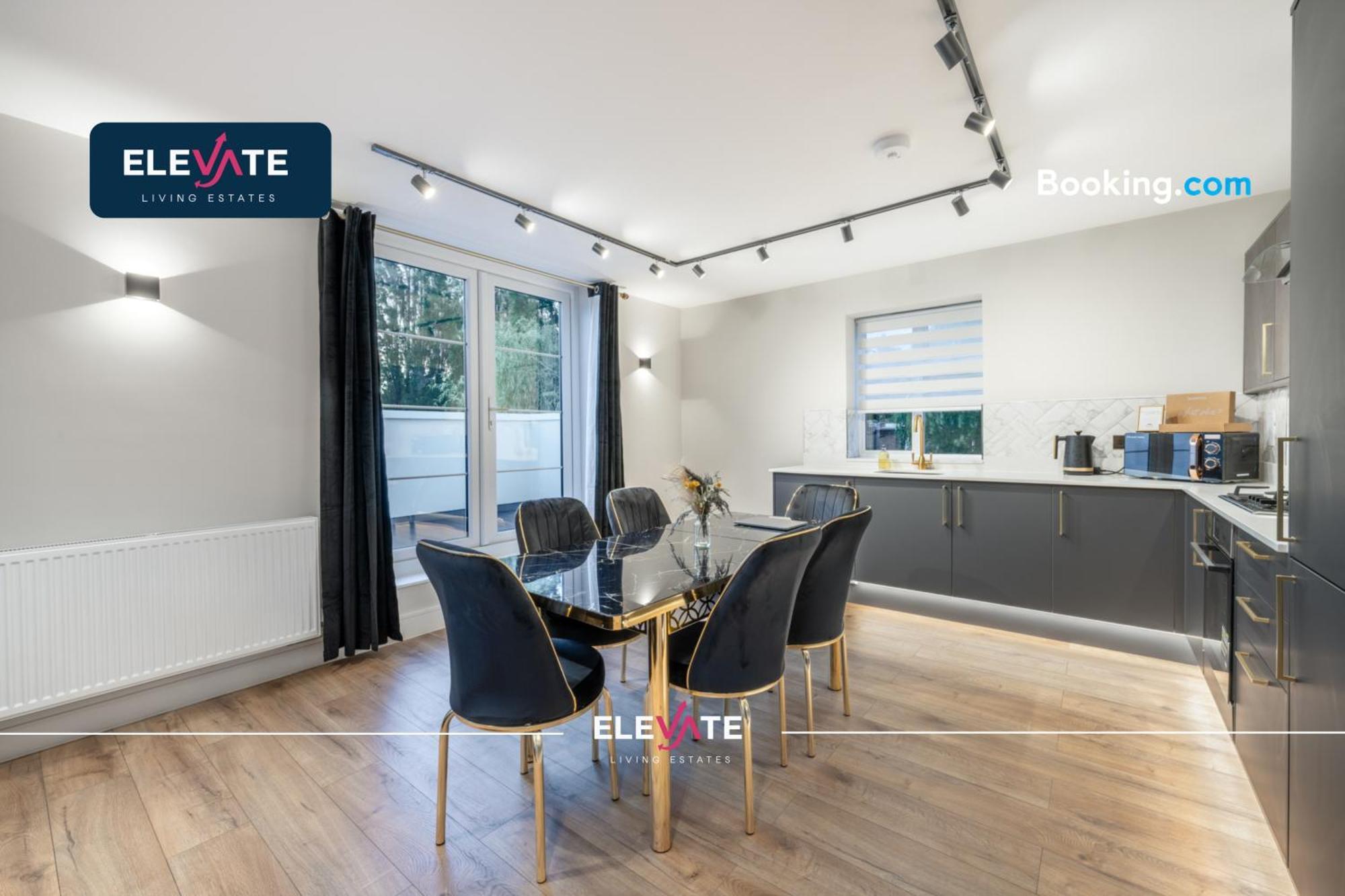Premium Deals L Last-Minute Escape L 1 X Super King Bed And 3 Single Beds L Wembley Stadium Location, Free Parking, Sleeps 8 L Elevate Living Estates Short Lets & Serviced Apartments Wembley * Londen