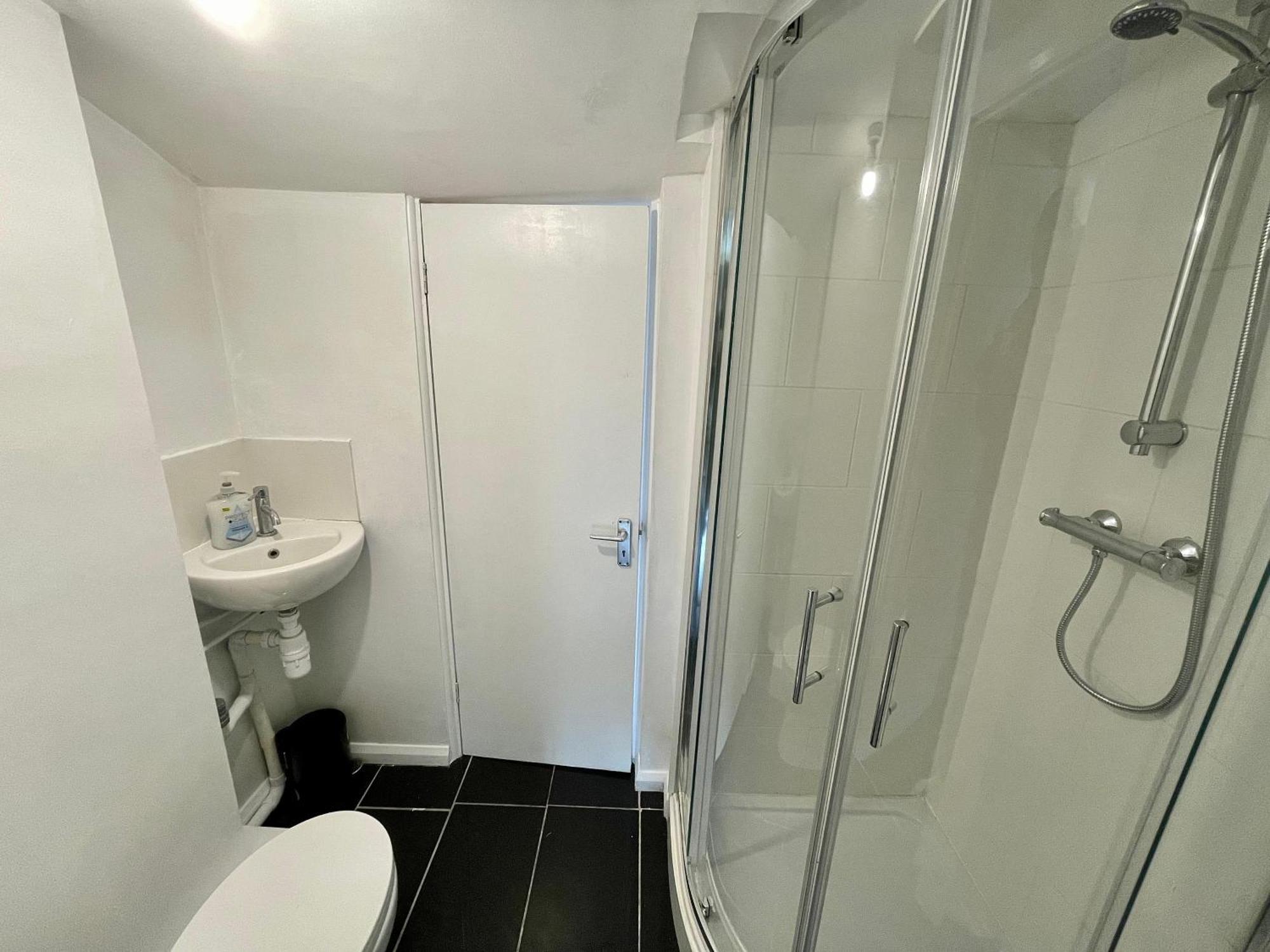 Eejs Charming 3 Bed - With Large Garden Hostel London