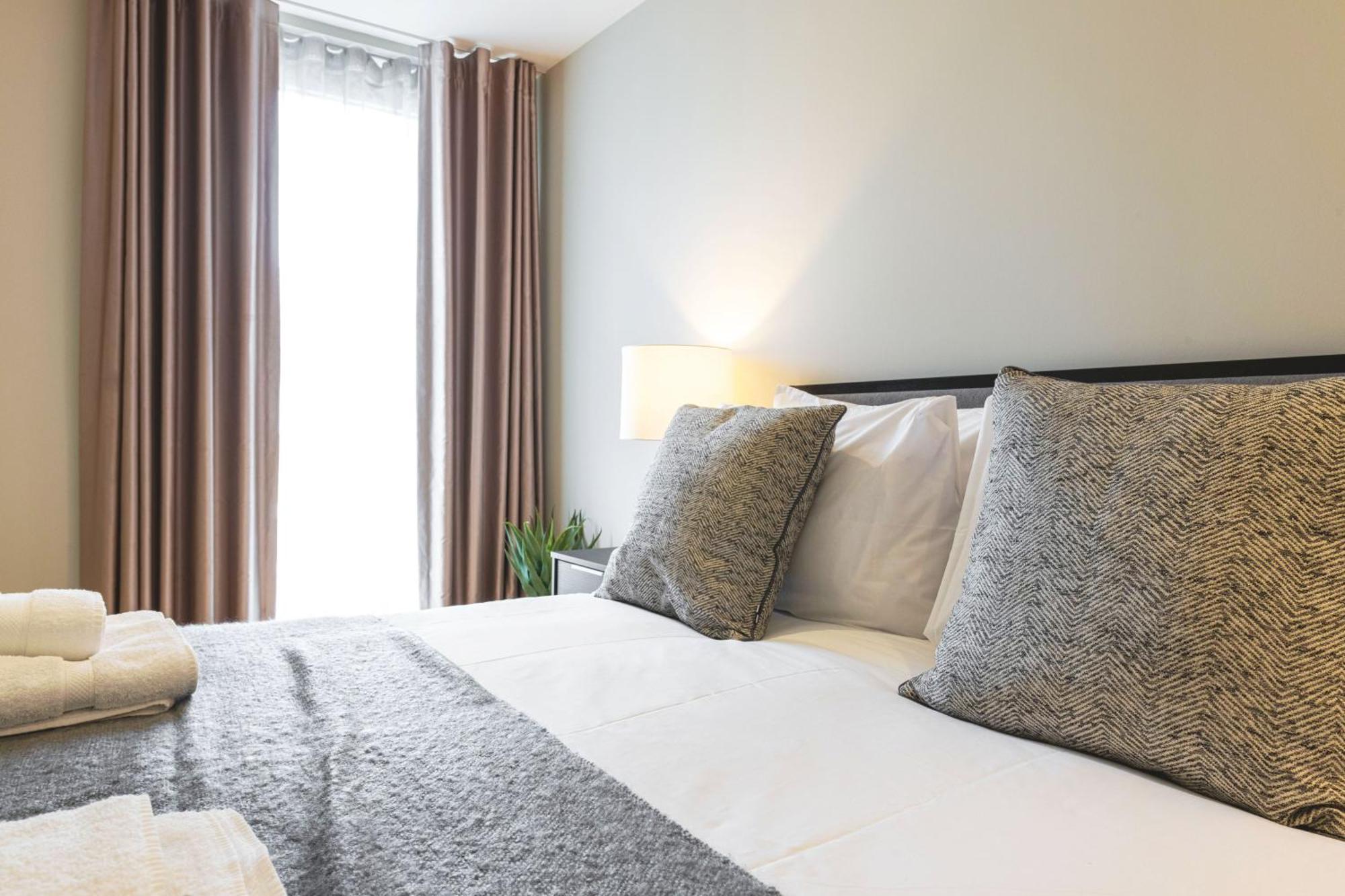 Spacious & Elegant In Southbank Near Eye Apartamento