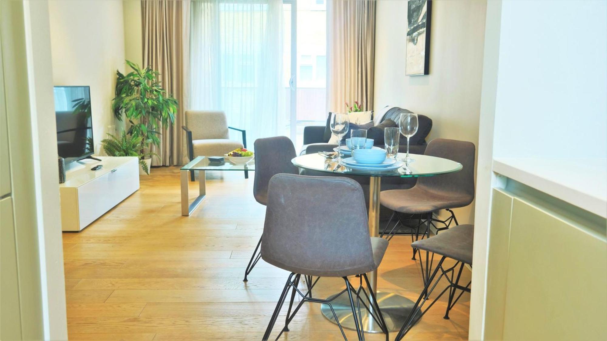 Spacious & Elegant In Southbank Near Eye Londres
