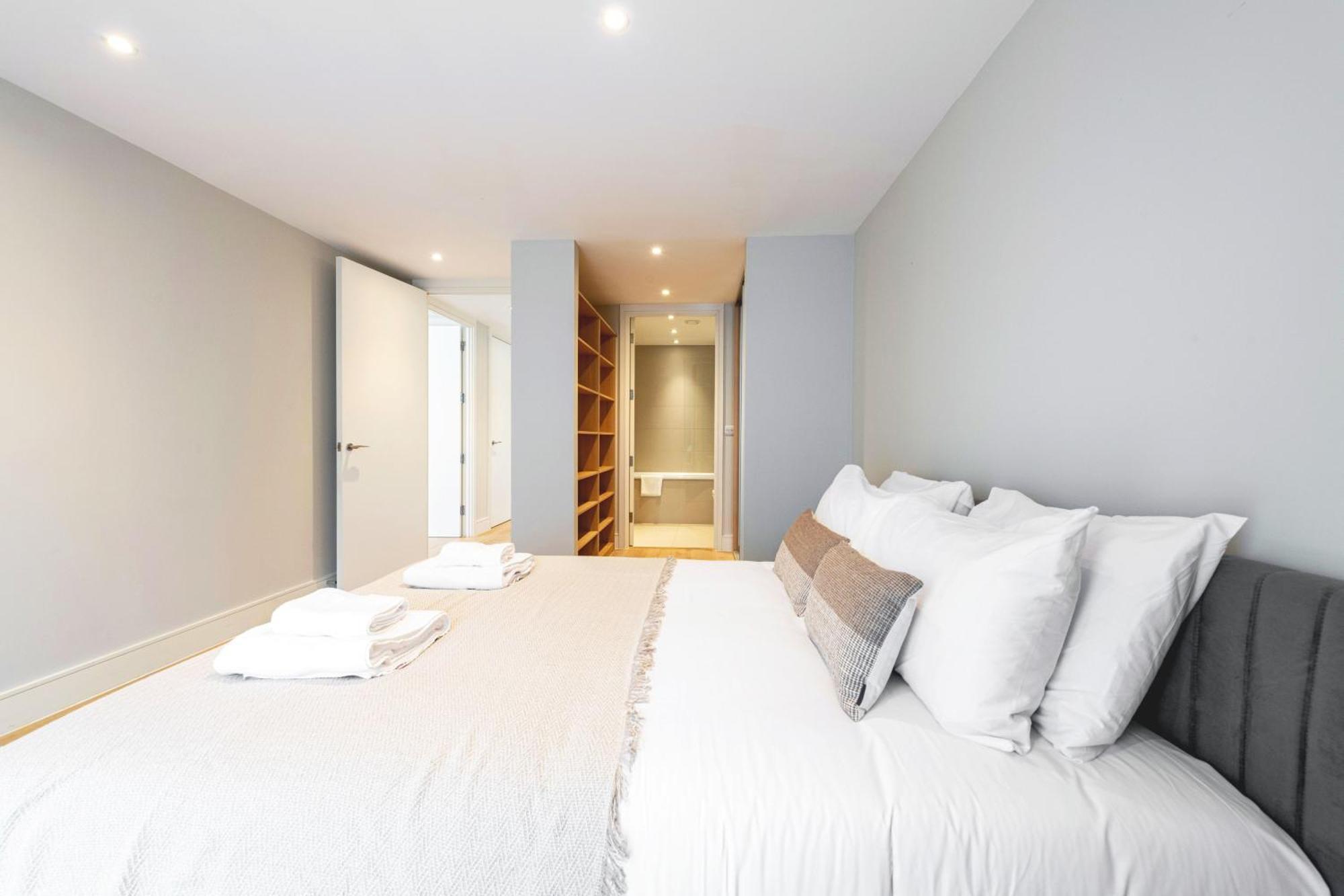 Spacious & Elegant In Southbank Near Eye Apartamento *