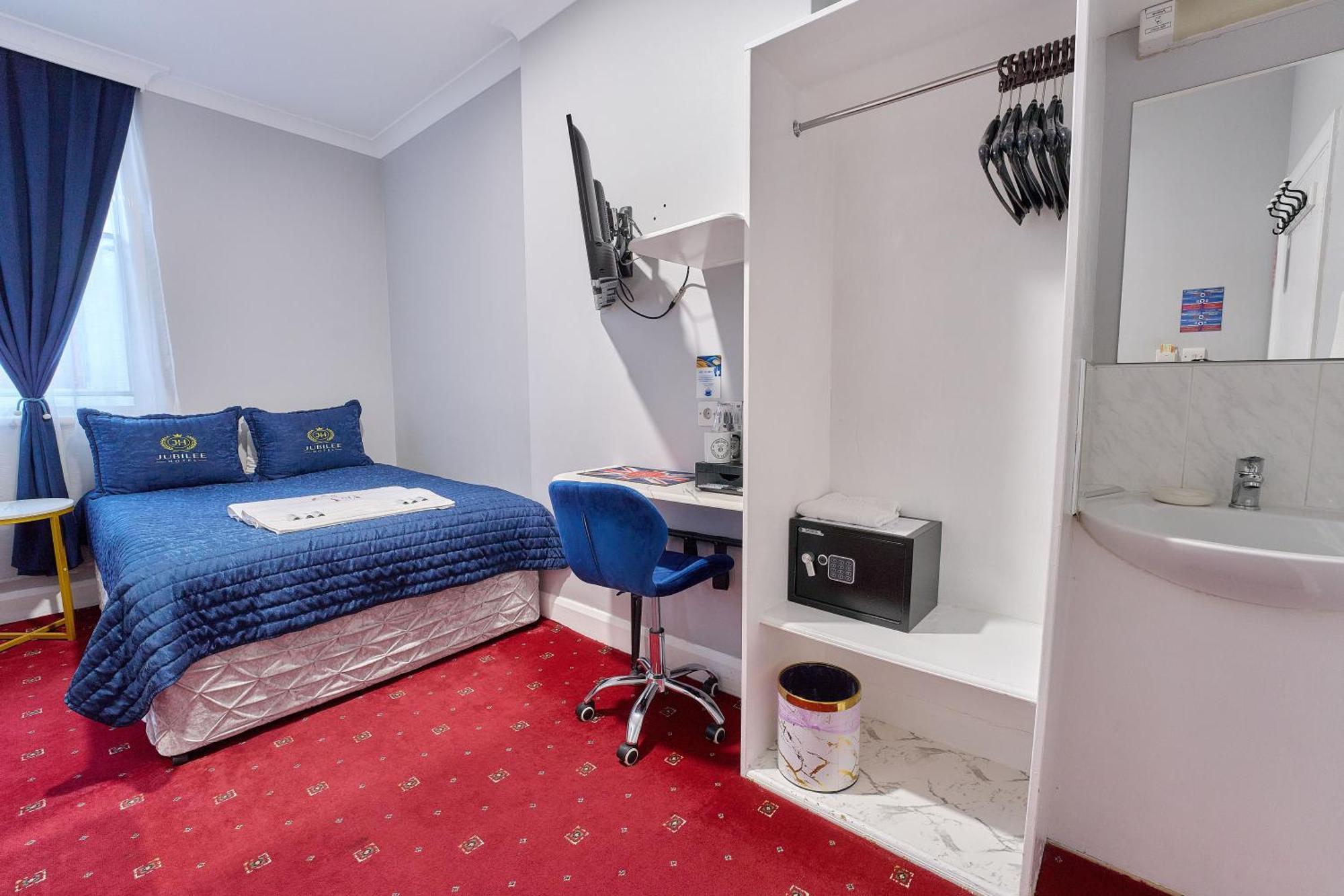 Hotel Jubilee 3*