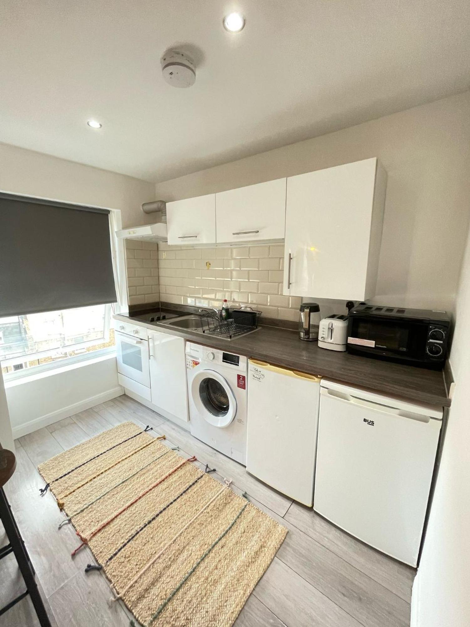 Smart Homes * London