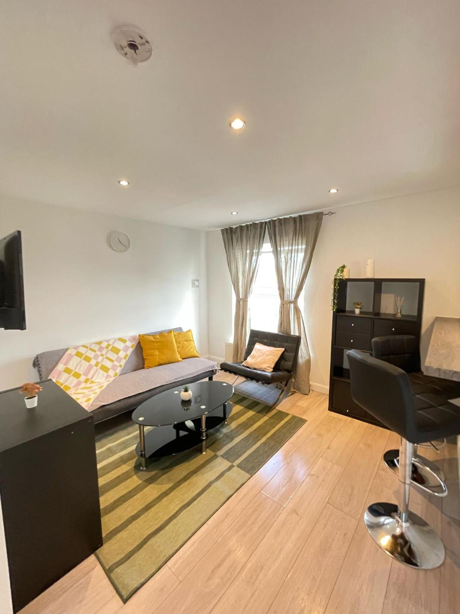 Aparthotel Smart Homes *