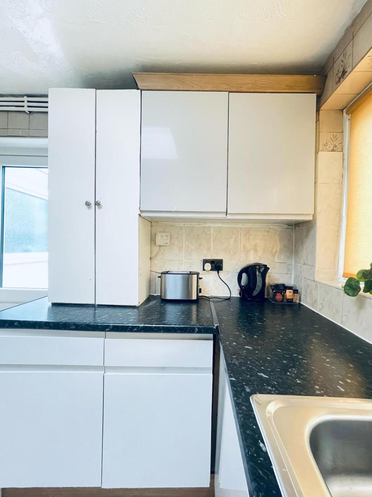 Apartment In Plaistow & Free Parking London