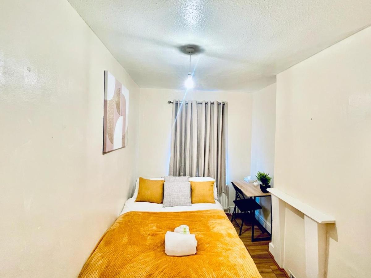 Apartment In Plaistow & Free Parking *