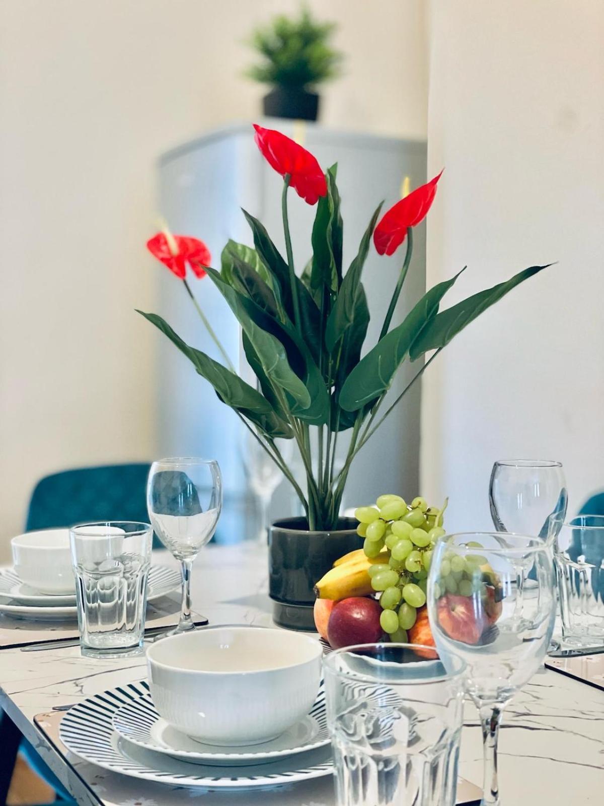 In Plaistow & Free Parking Apartment London