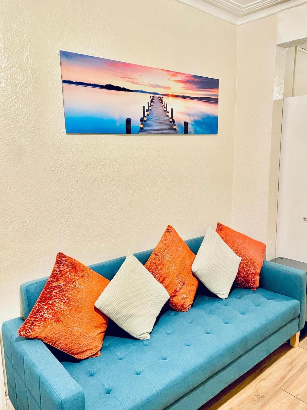 In Plaistow & Free Parking * London