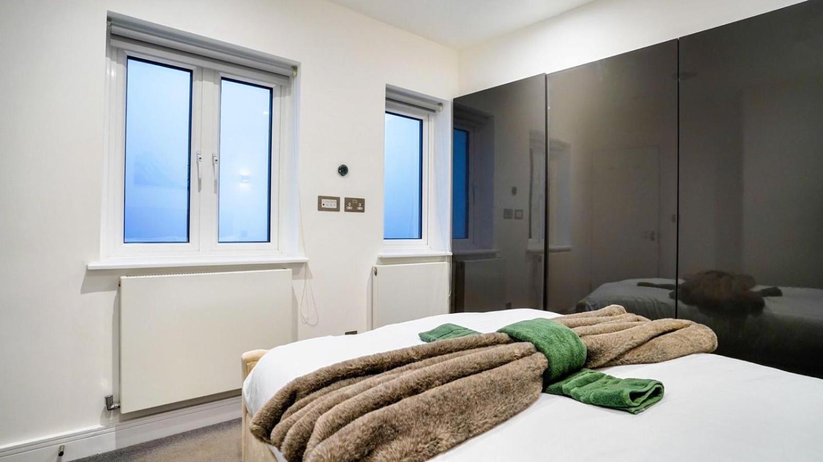 Hyde Park & Oxford Street Elegant House 2br 2ba * London