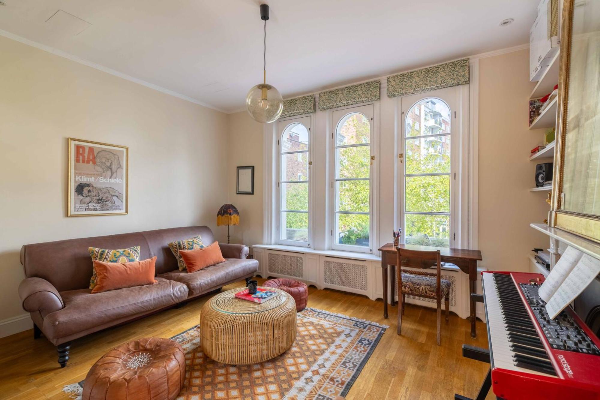 Holiday home Pass The Keys Charming Portobello Road *
