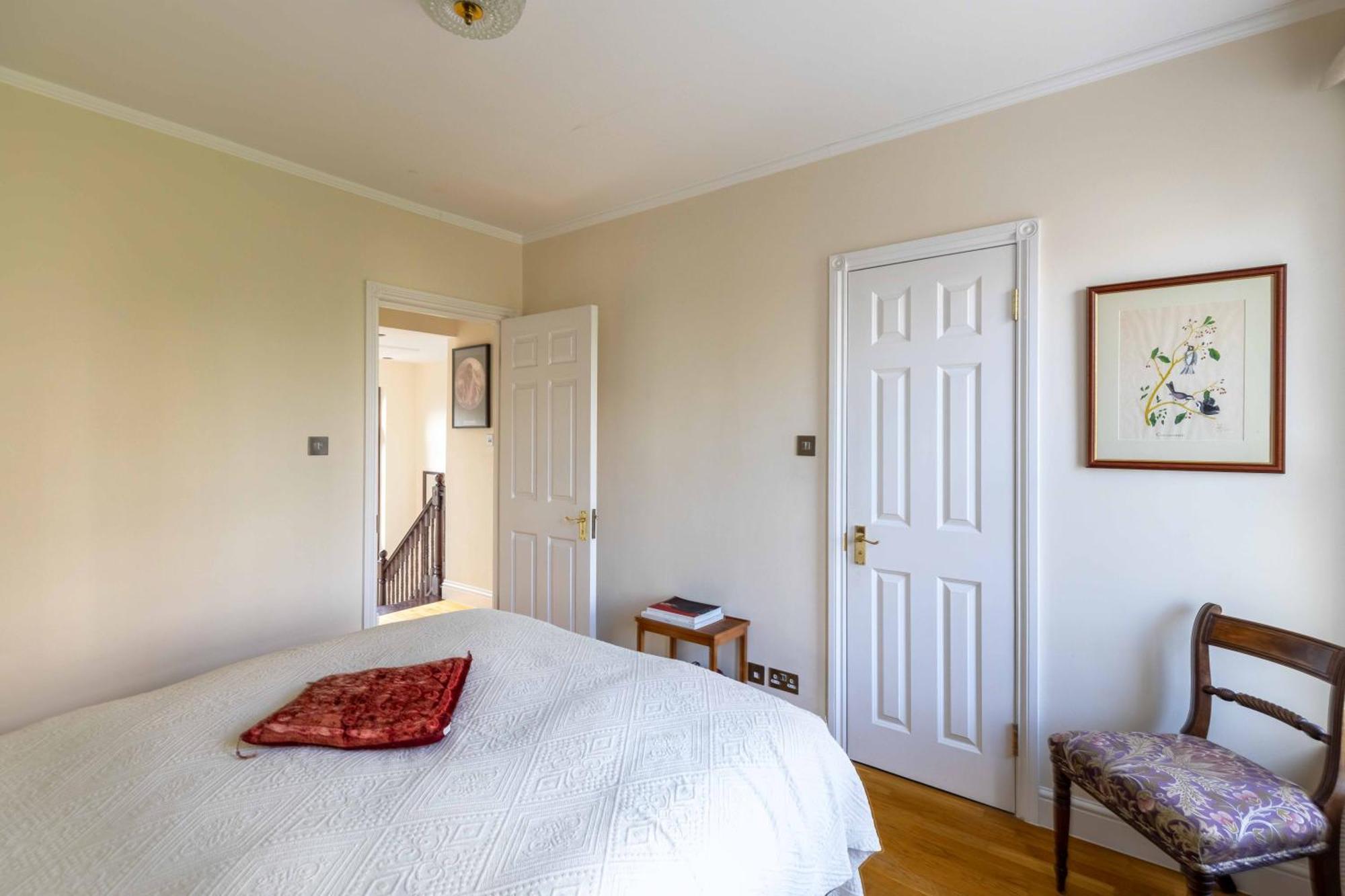 Holiday home Pass The Keys Charming Portobello Road London