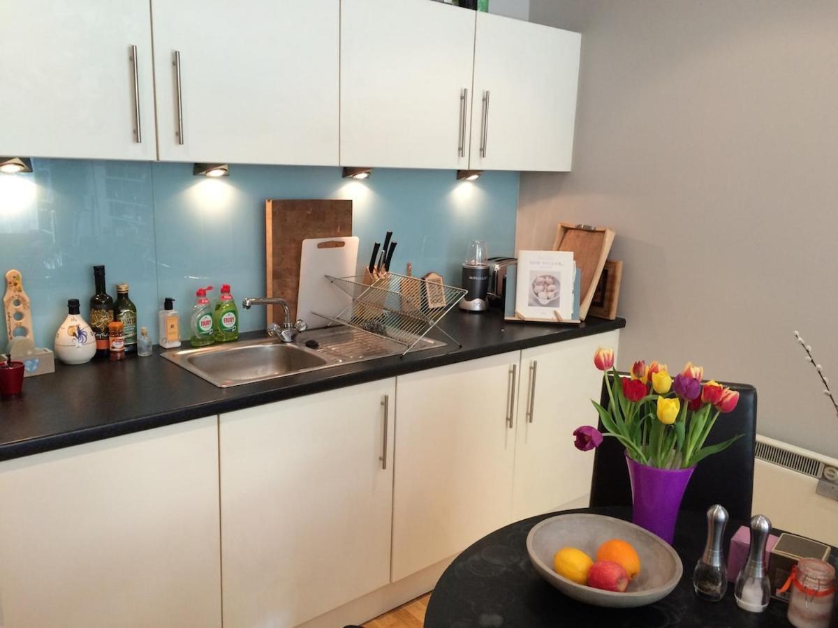 Shoreditch Pad Bright & Airy